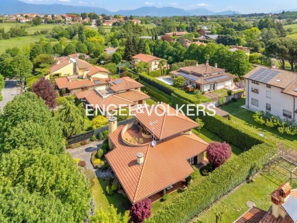 Villa in Via Luciano Manara 22, Besana in Brianza — foto 3 di 5