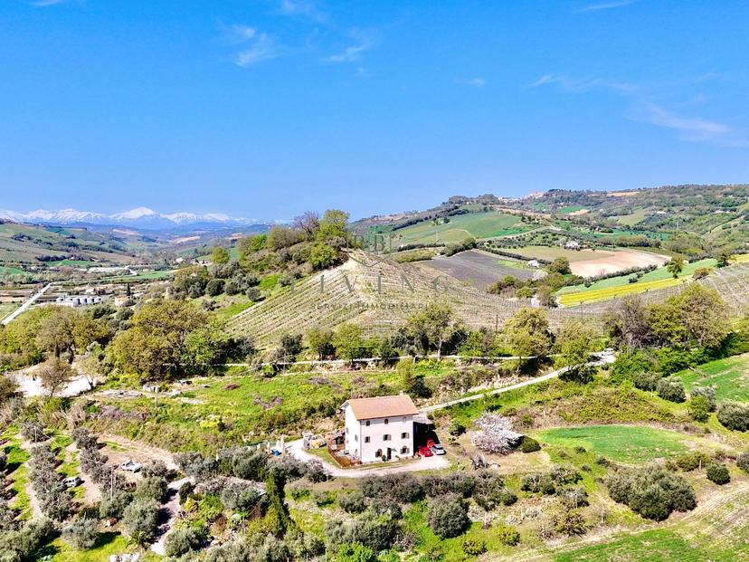 Rustico in Contrada San Pietro 39, Massignano — foto 2 di 5