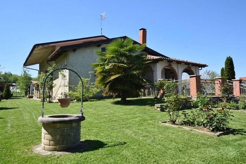 Casa indipendente in Strada dei Zanoni 1, Mondovì — foto 3 di 5