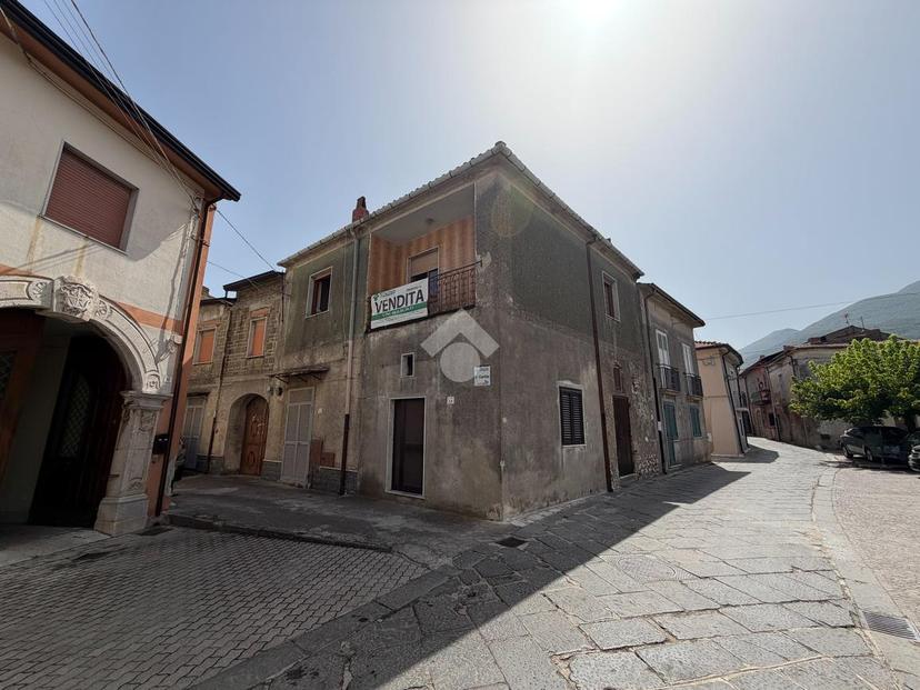Casa indipendente in Via Paolo Emilio Imbriani, Cervinara — foto 2 di 5