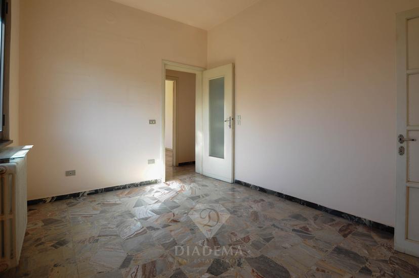Villa unifamiliare in Via Leopardi 32, Besnate — foto 4 di 5