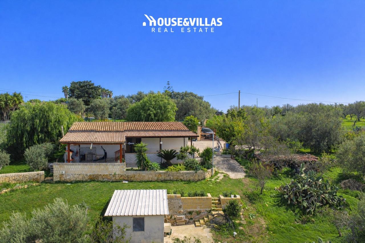 Villa in Contrada Eloro, Noto