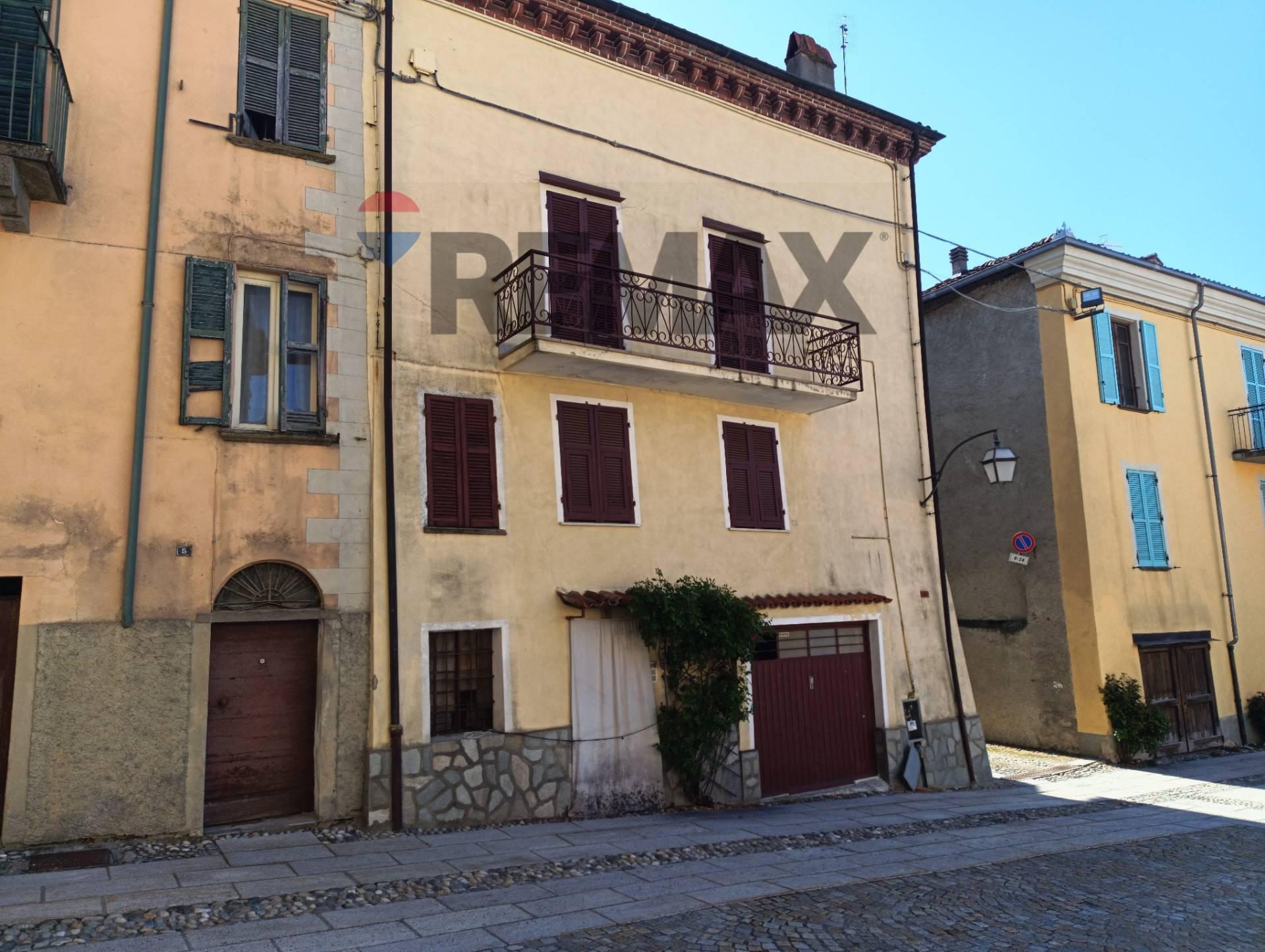 Casa indipendente in Piazza Vittorio Emanuele II 9, Priero