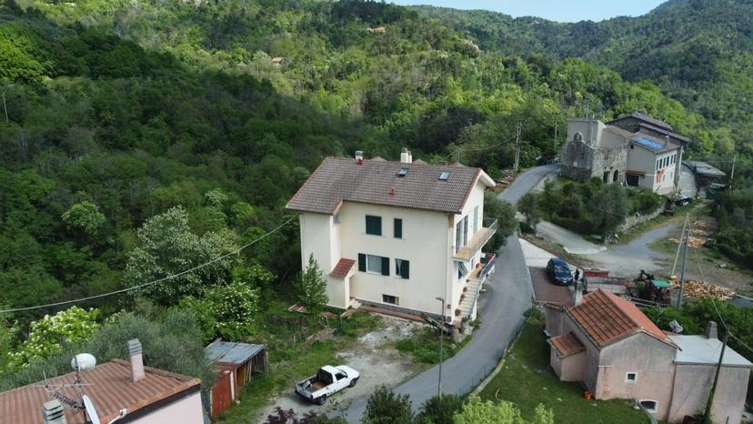 Appartamento in Via Costa  13, Vezzi Portio — foto 2 di 5