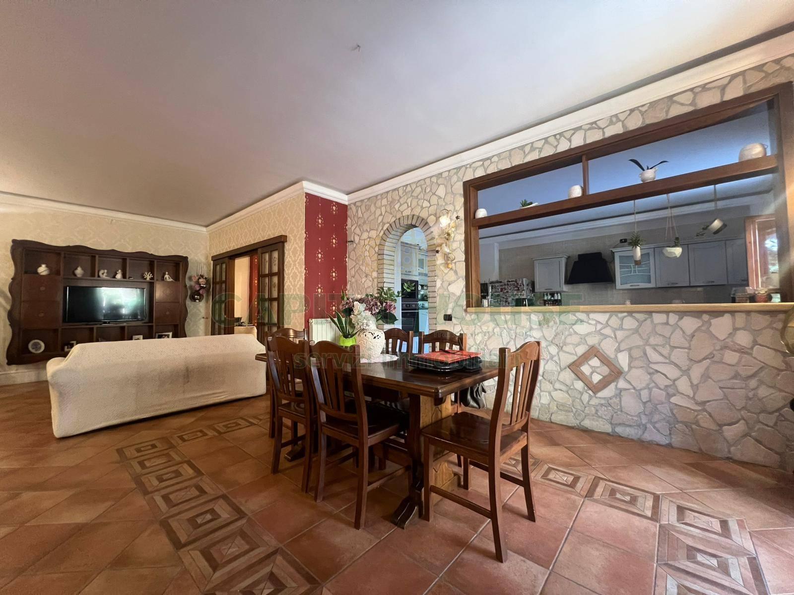 Villa a schiera in Via Conserva Carlecchie 12, Pratola Serra