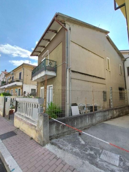 Villa in Via Gabriele d'Annunzio 21, Cepagatti — foto 5 di 5