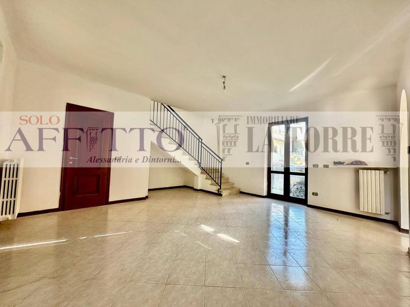 Casa indipendente in Via Tortona, Bosco Marengo — foto 2 di 5