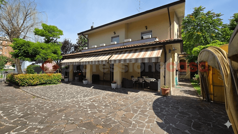Villa bifamiliare in Via Carlo Marx 11, Rio Saliceto — foto 3 di 5