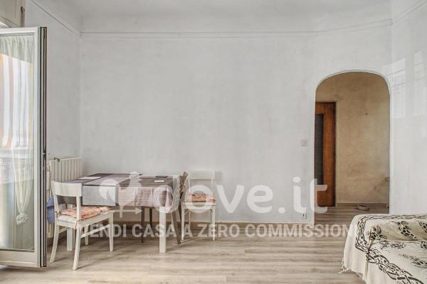 Trilocale in Via Livio Andronico 17, Taranto