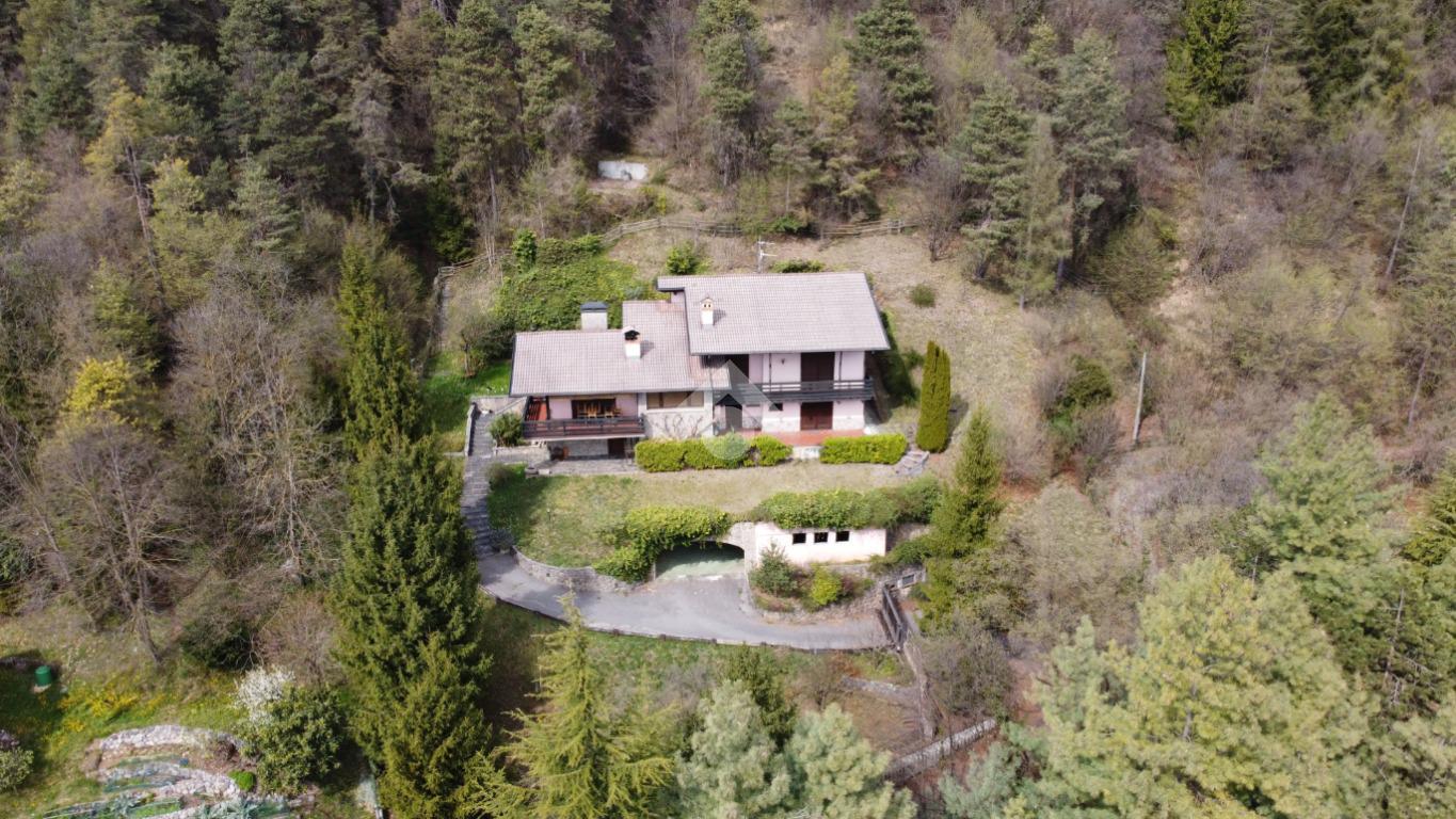 Villa in Via Milano 57, Clusone