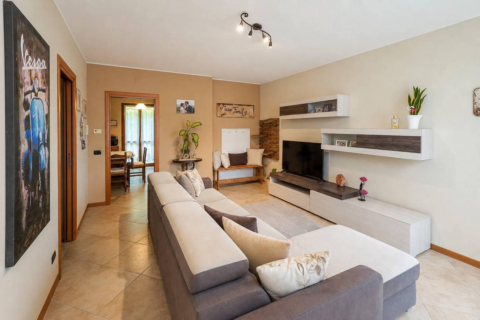 Quadrilocale in Via Longoni 145, Palazzago