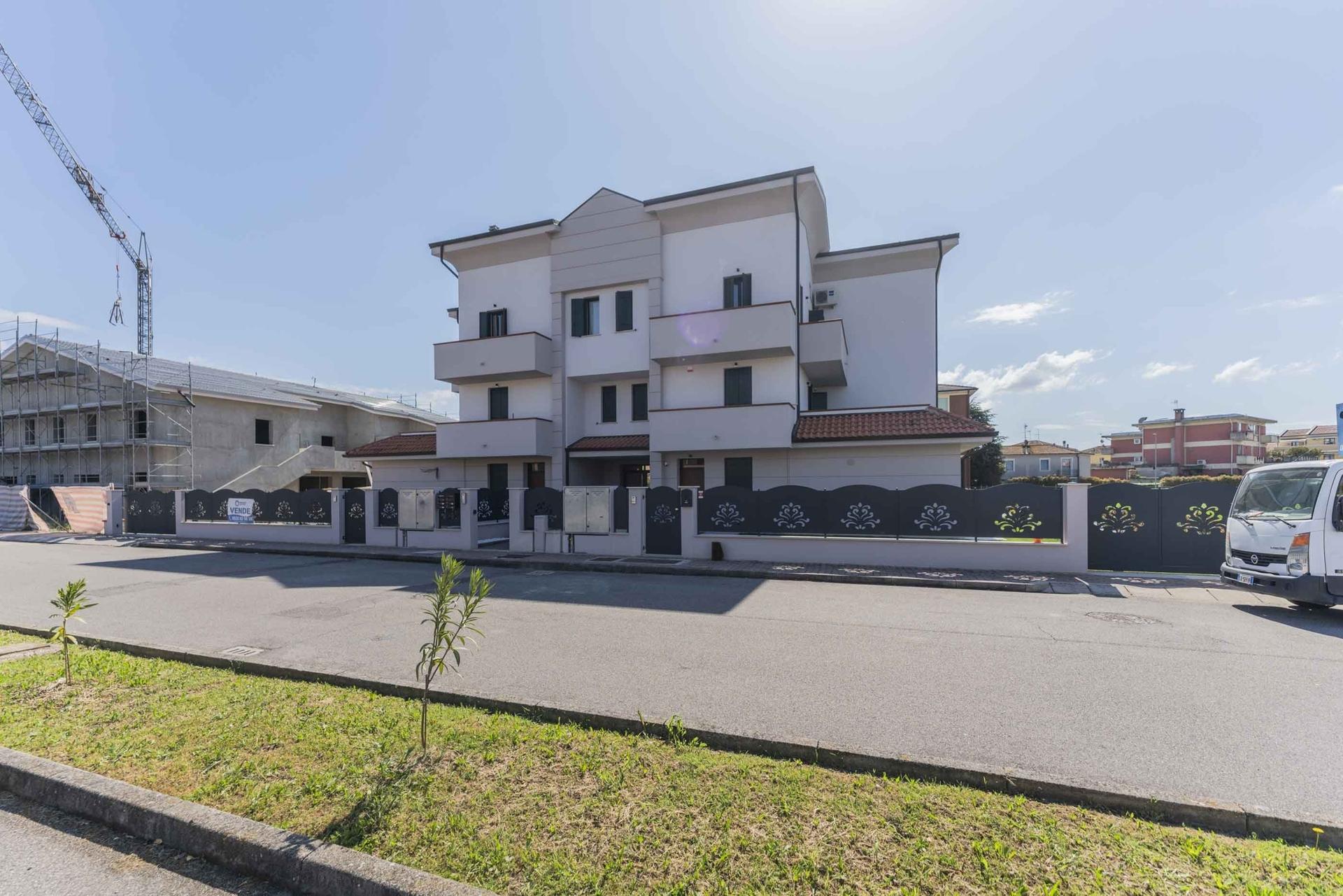 Quadrilocale in Via Bassani Snc, Poggio Renatico