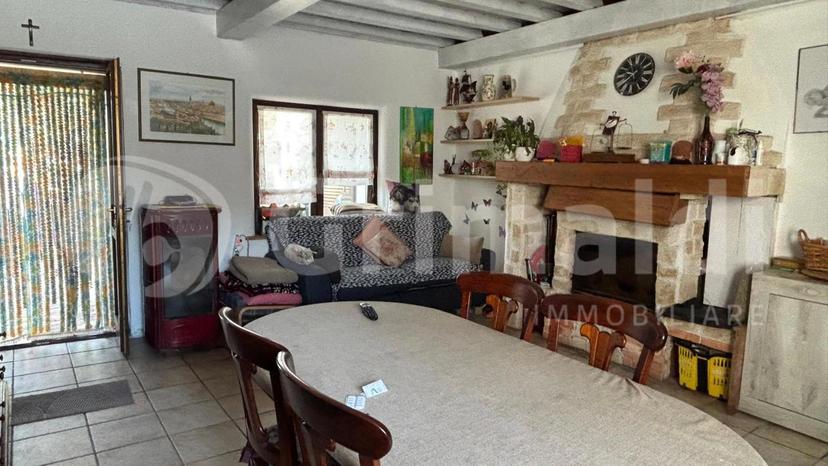 Casa indipendente in Via IV Novembre  42/d, Parona — foto 4 di 5
