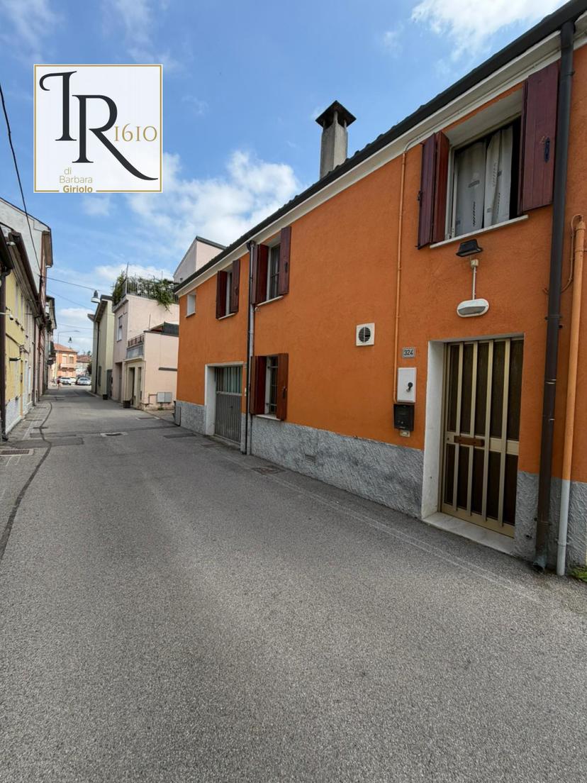 Villa a schiera, Badia Polesine — foto 2 di 5