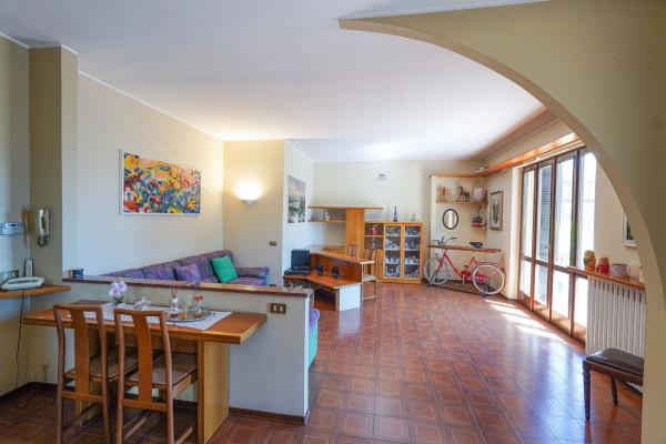 Villa in Via Brembo 8, Brembate — foto 3 di 5
