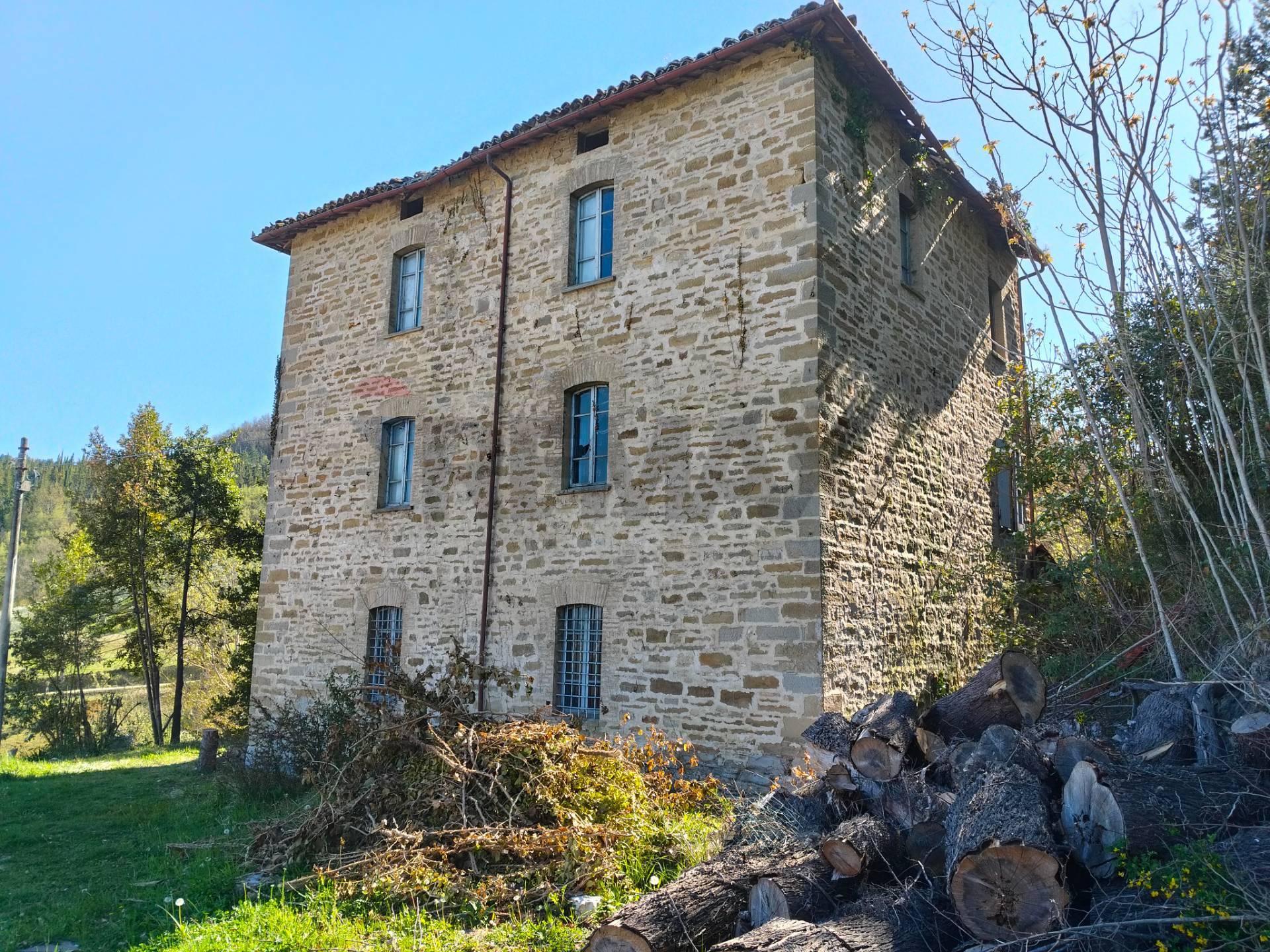 Rustico in Loc. Boarella Snc, Gubbio