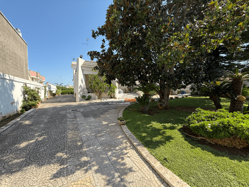 Villa in Via G. Cavalcanti 23, Veglie — foto 2 di 5