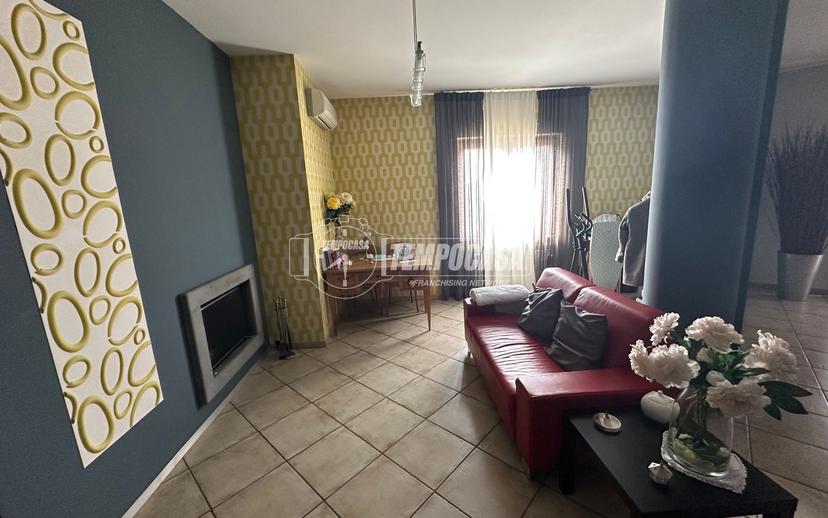 Appartamento, Casalnuovo di Napoli — foto 2 di 5