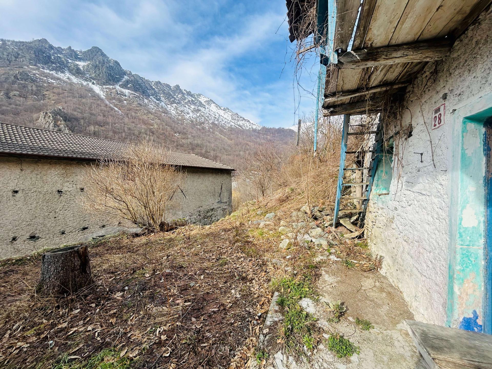 Rustico in Frazione Valdarmella , Ormea