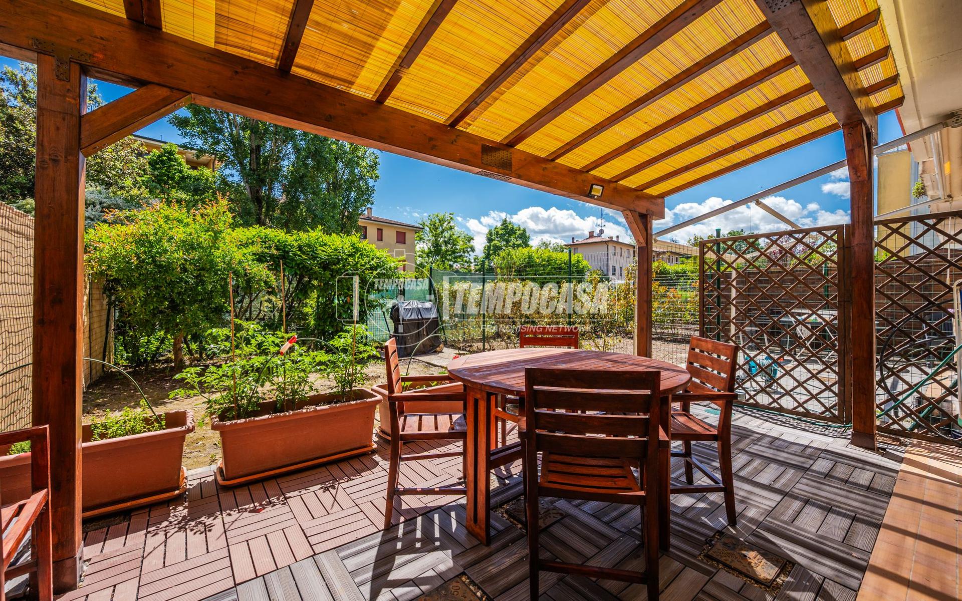 Villa a schiera in Via Claterna, Ozzano dell'Emilia