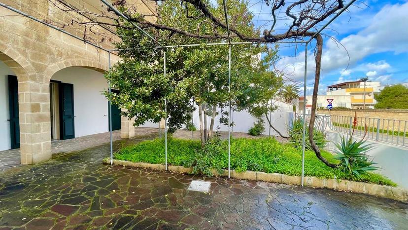 Casa indipendente in Via a. Colaianni, Ugento — foto 5 di 5