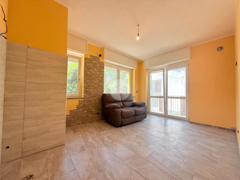 Casa indipendente in Via Cavour 102, Corio