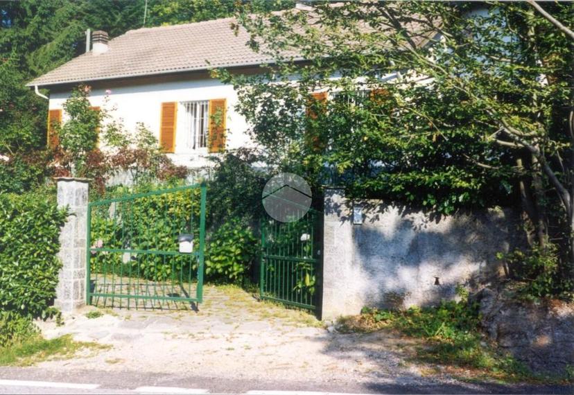 Casa indipendente in Frazione Montenotte Superiore, Cairo Montenotte — foto 2 di 5