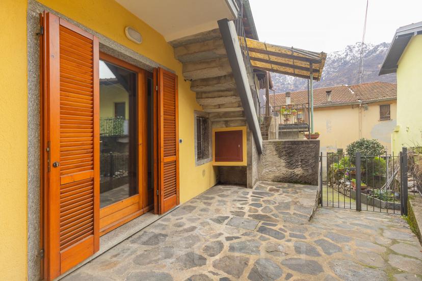 Casa indipendente in Via Malnaggio, 5, Omegna — foto 3 di 5