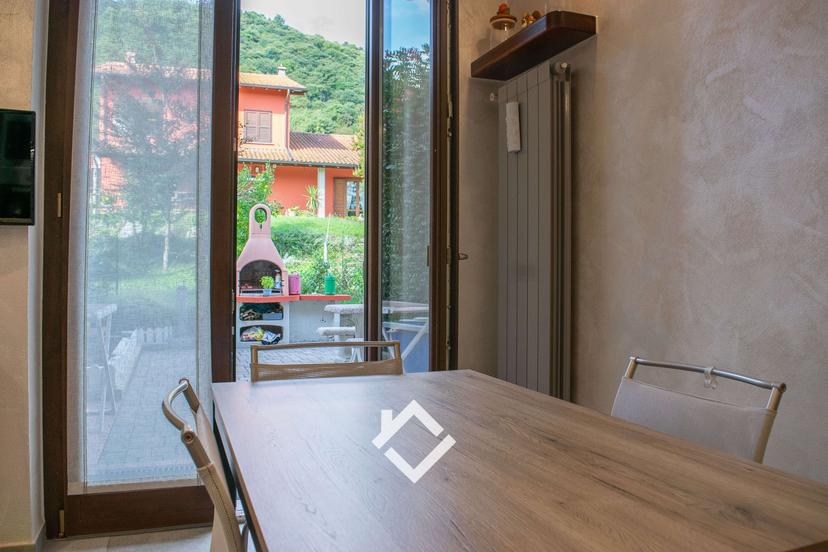 Villa a schiera in Via Fontana, Comabbio — foto 2 di 5