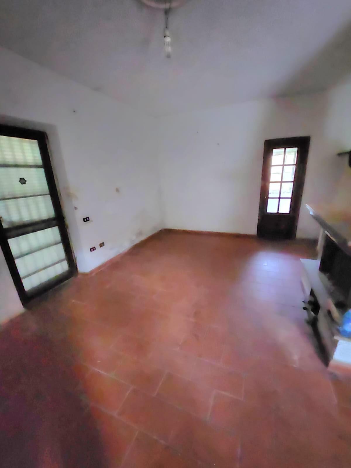 Casa indipendente, Calci