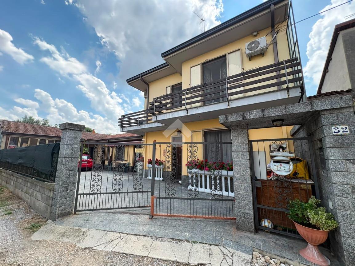 Casa indipendente in Via San Bartolomeo 32, Cassolnovo