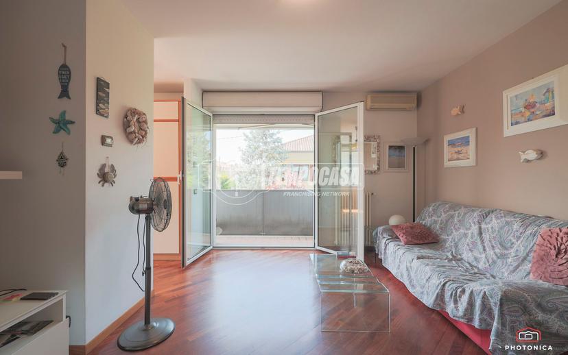 Trilocale in Viale Campania, Riccione