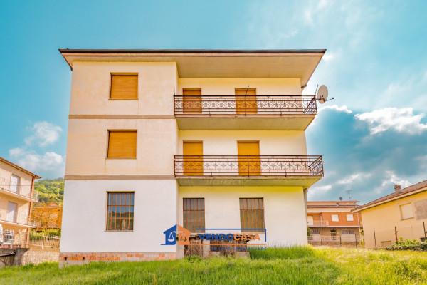 Villa plurifamiliare in Via Divisione Cuneense, Monesiglio