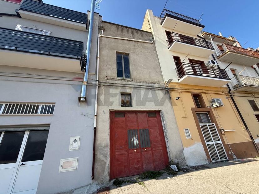 Casa indipendente in Via Filzi, Grassano — foto 4 di 5