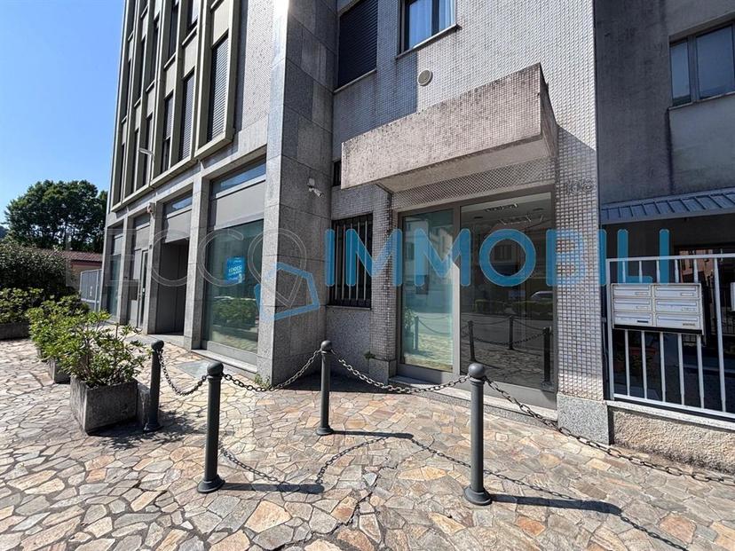 Villa bifamiliare in Corso Emanuele Filiberto 110, Lecco — foto 3 di 5