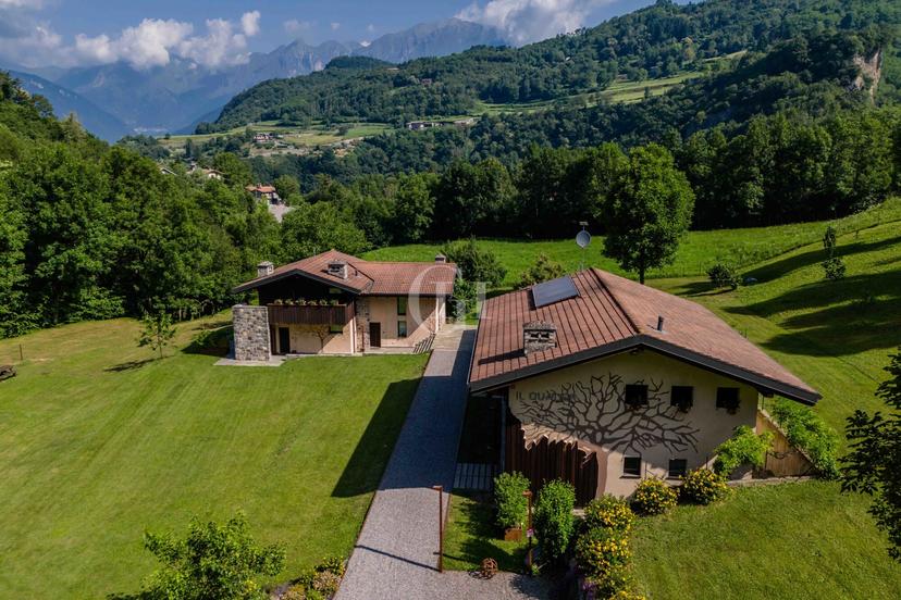 Villa unifamiliare, Bienno — foto 4 di 5