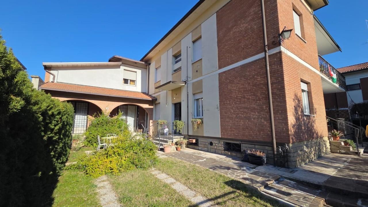 Villa plurifamiliare in Via Claudia 140, Maranello
