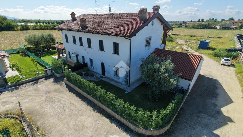Casa indipendente in Vicolo Gioacchino Rossini 38, Cazzago San Martino — foto 3 di 5