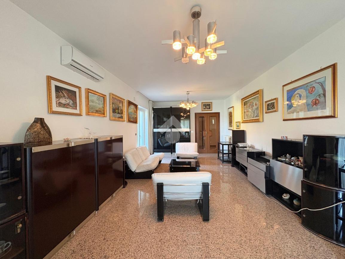Villa in Via Carlo Levi 6, Mendicino