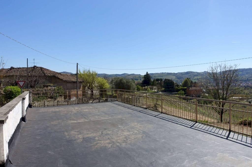 Rustico in Regione Secco, Canelli