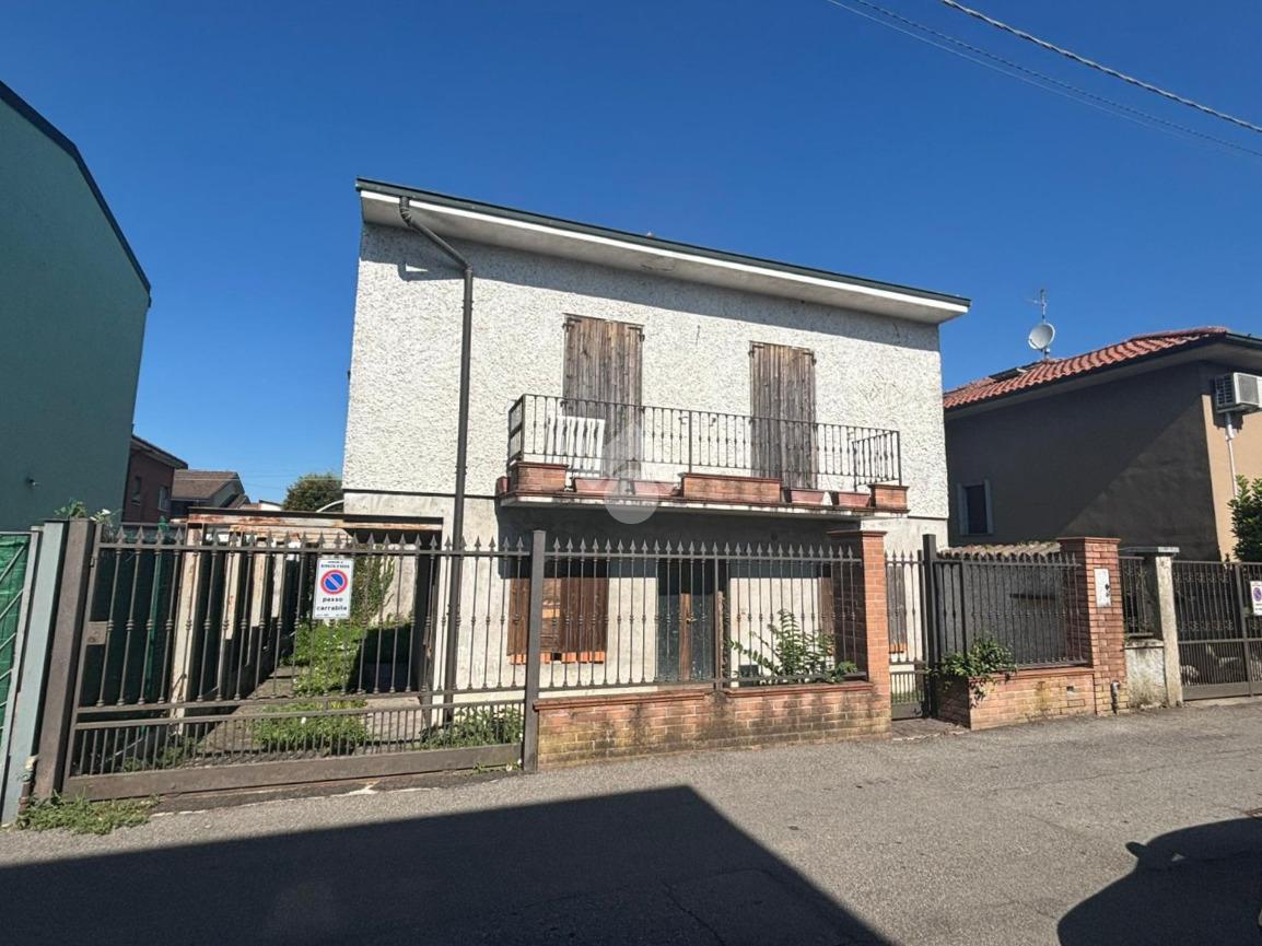Villa in Via Gioacchino Rossini 4, Rivolta d'Adda