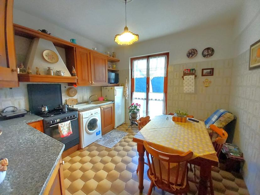 Villa a schiera, Avegno — foto 2 di 5