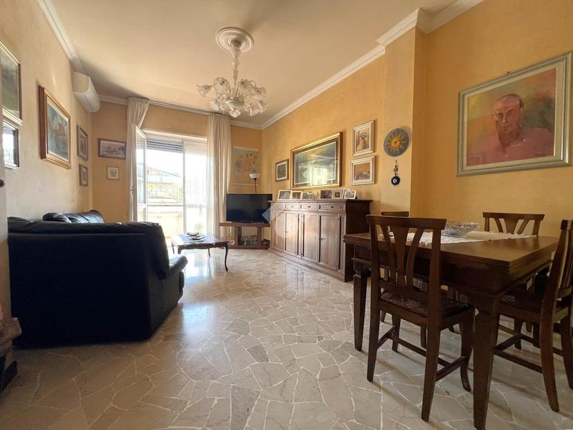 Trilocale in Via Mazzini 26, Carugate — foto 2 di 5