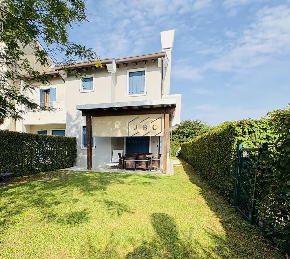Villa a schiera in Viale delle Rondini 6, Caorle