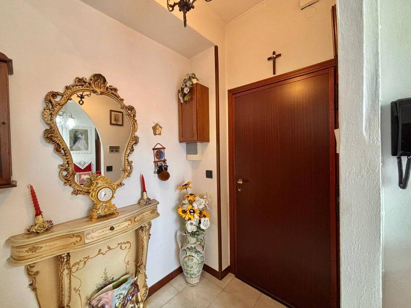 Trilocale in Via Carroccio 8, Limbiate — foto 5 di 5