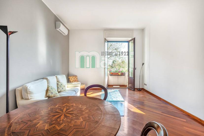 Trilocale in Viale Romagna, Milano