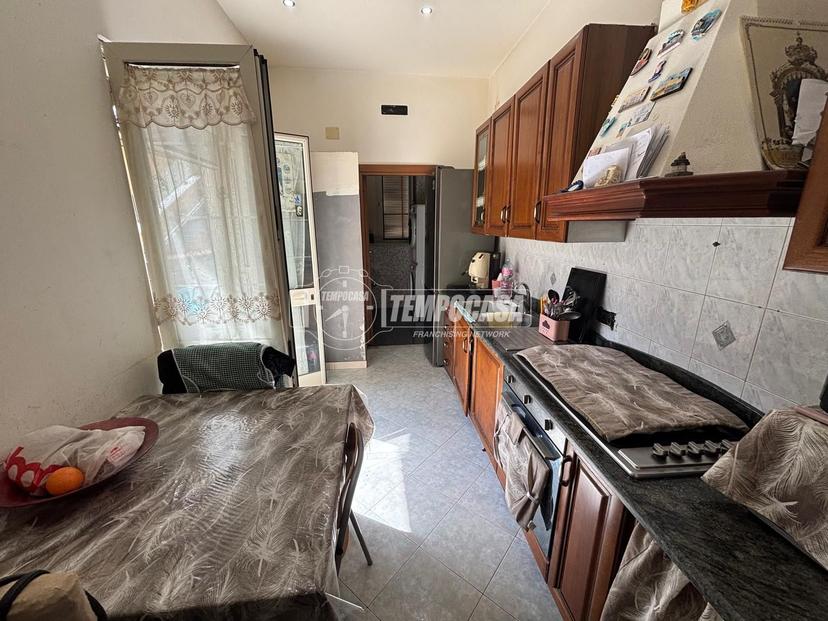 Bilocale in Viale San Francesco d'Assisi 24, Giugliano in Campania — foto 4 di 5