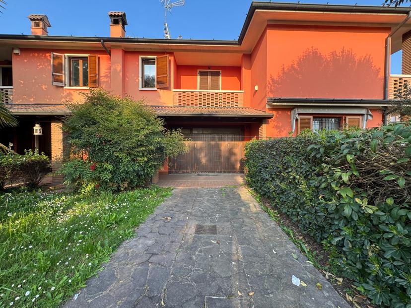 Villa in Viale Lombardia, Izano — foto 4 di 5