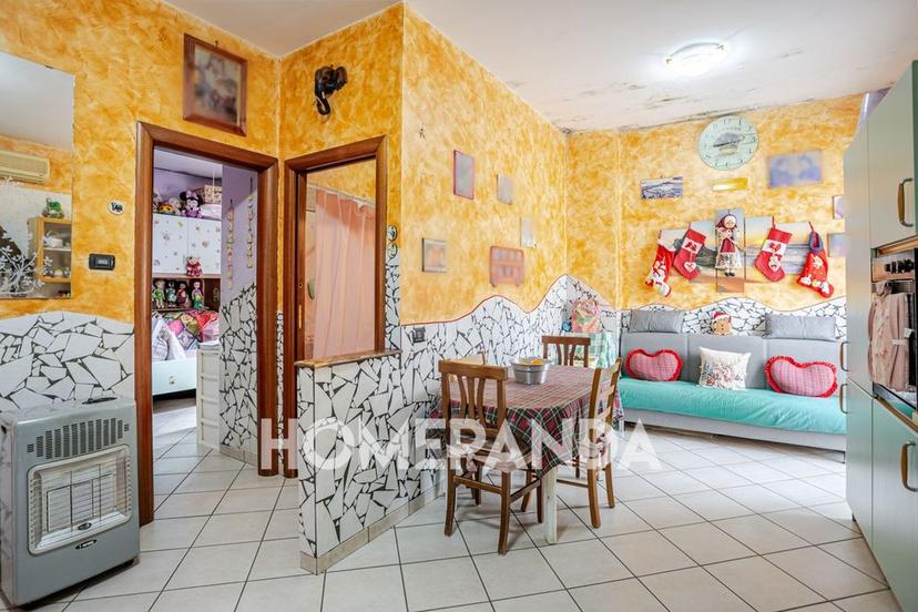 Casa indipendente in Via di Marano 27, Napoli — foto 2 di 5