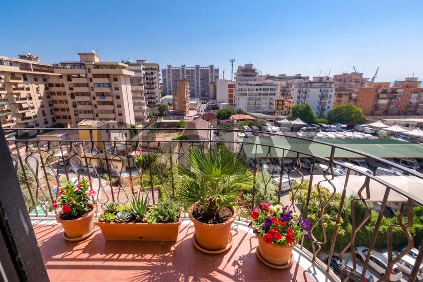 Trilocale in Via Ammiraglio Persano 44, Palermo